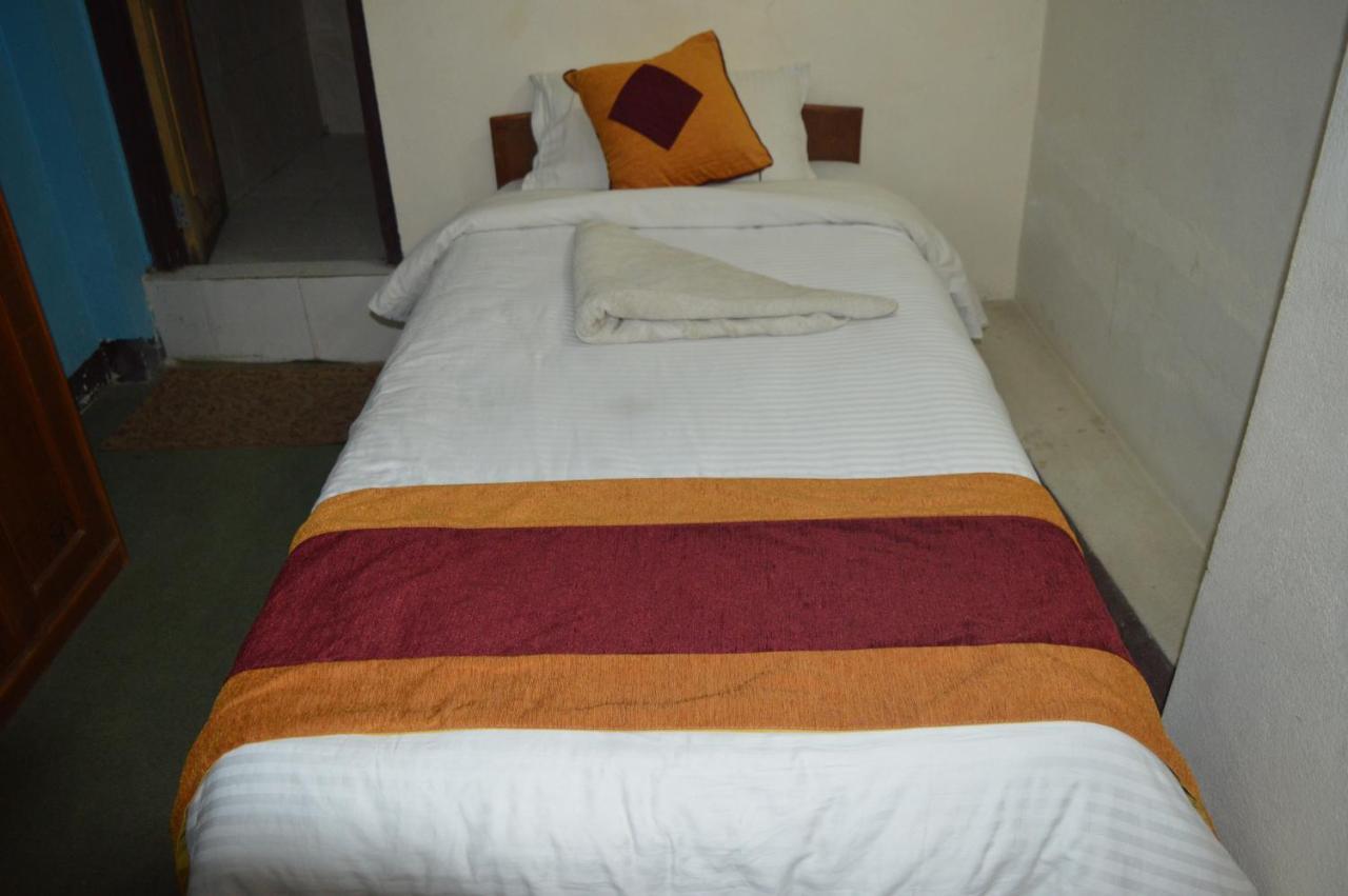 Kings Land Hotel Катманду Екстериор снимка