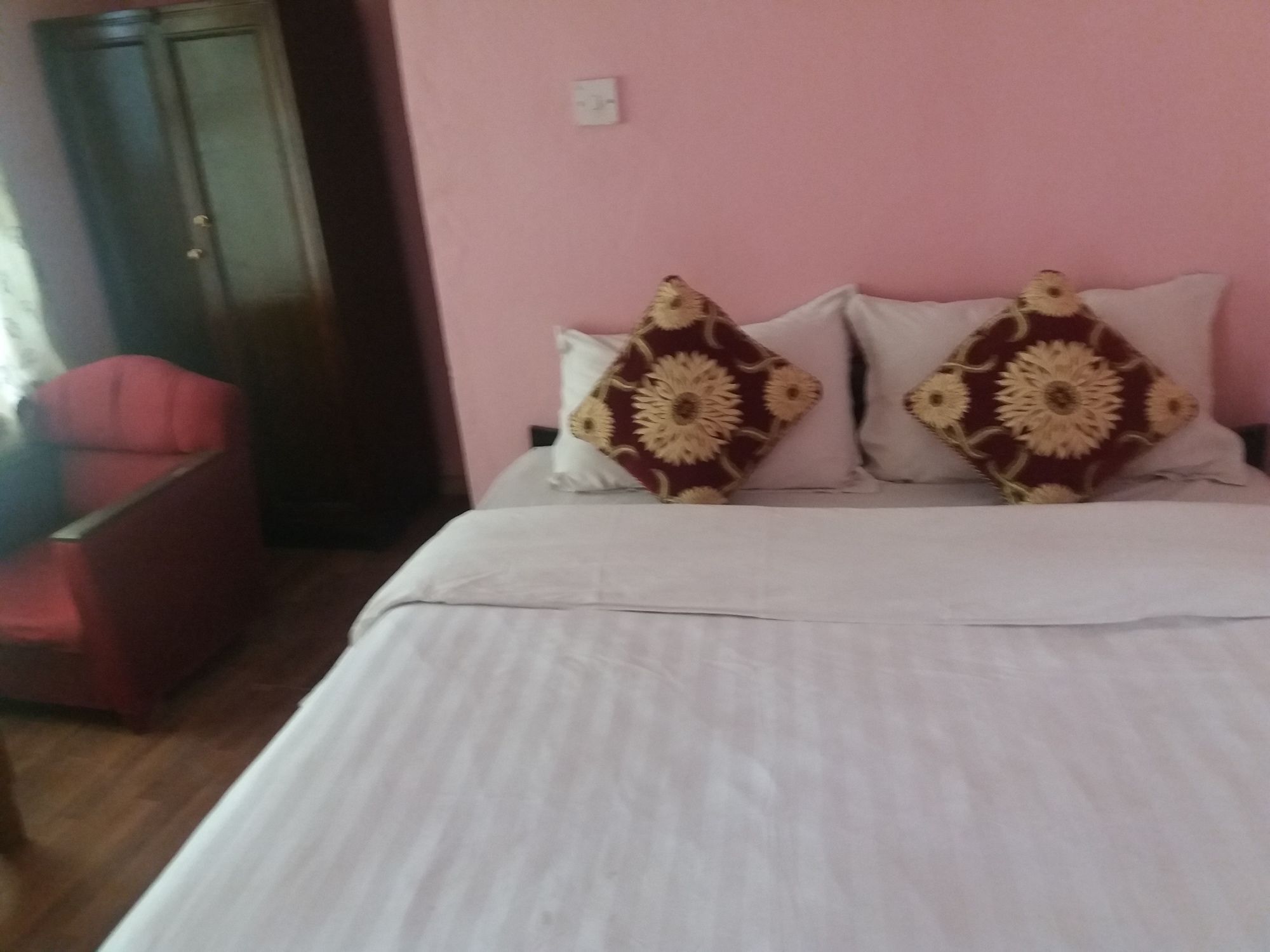 Kings Land Hotel Катманду Екстериор снимка